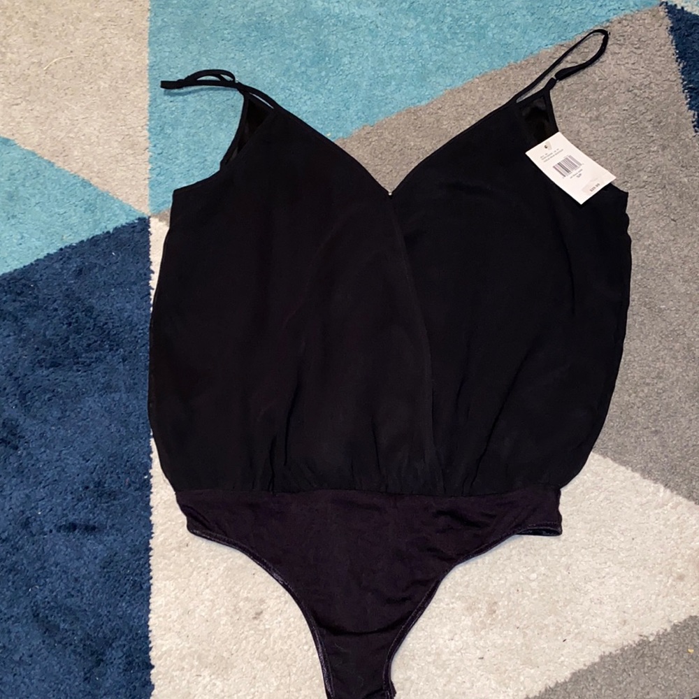 NWT Guess black bodysuit size small